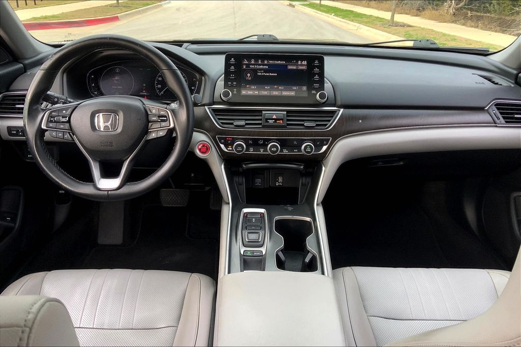 2018 Honda Accord Touring 15