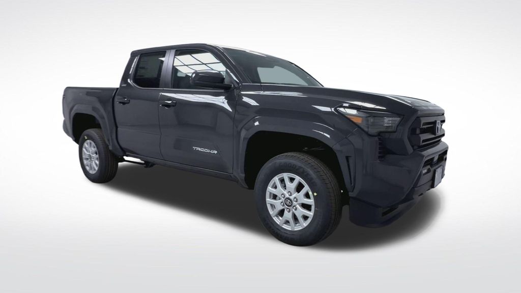 2026 Toyota Tacoma SR5 - Photo 11