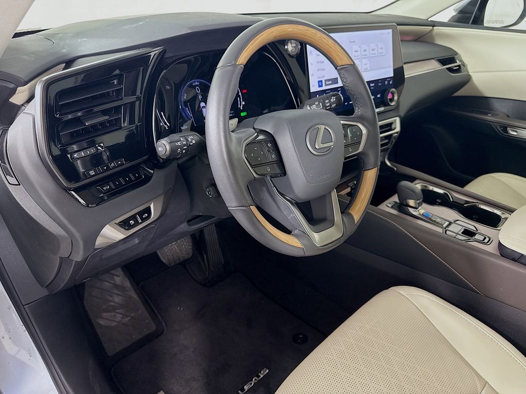 Thumbnail: 2024 Lexus RX - 9