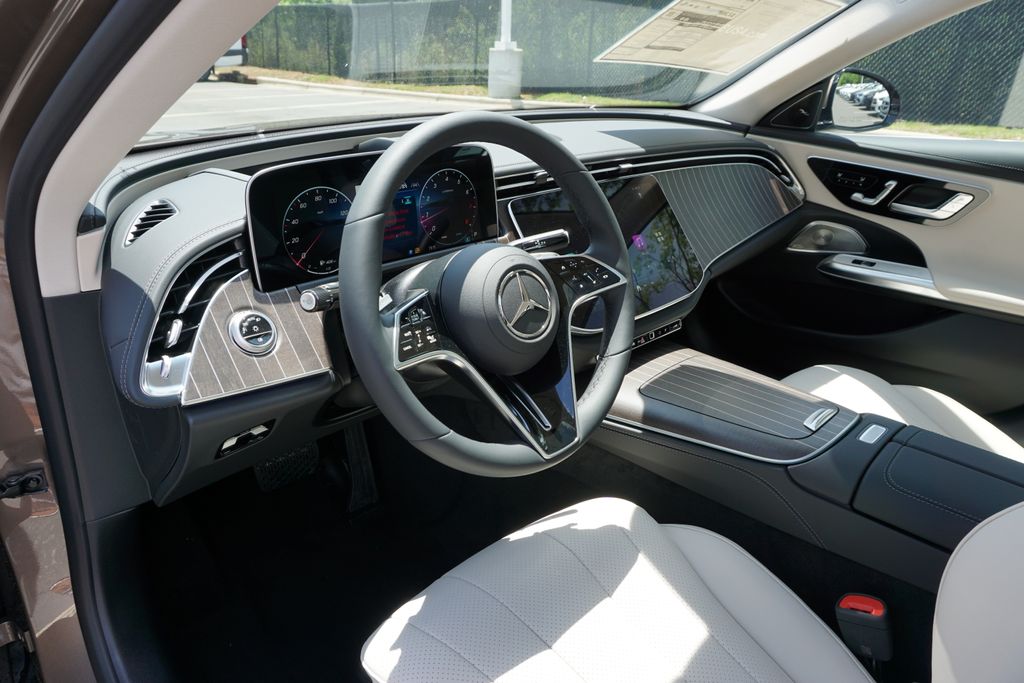 2025 Mercedes-Benz E-Class E 350 24