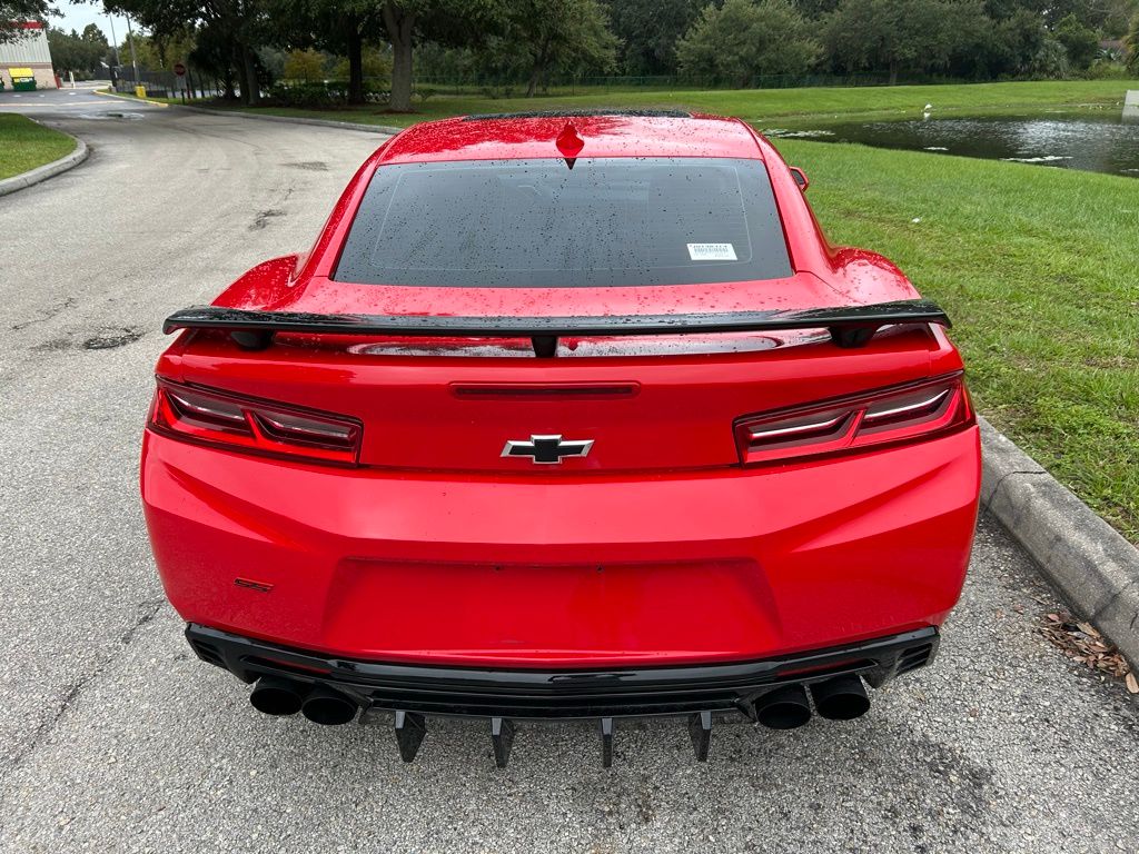Thumbnail: 2018 Chevrolet Camaro - 4