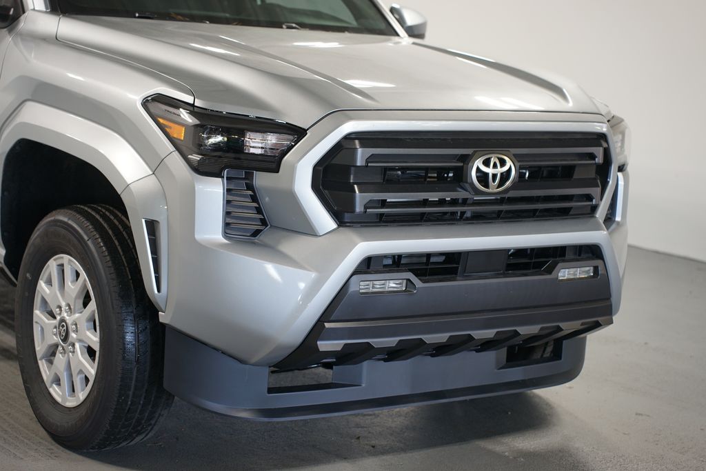 Thumbnail: 2025 Toyota Tacoma - 4