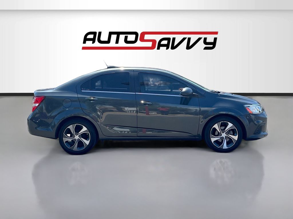 Used 2020 Gray Chevrolet Premier image 8