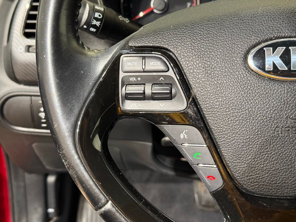 Thumbnail: 2017 Kia Forte - 21