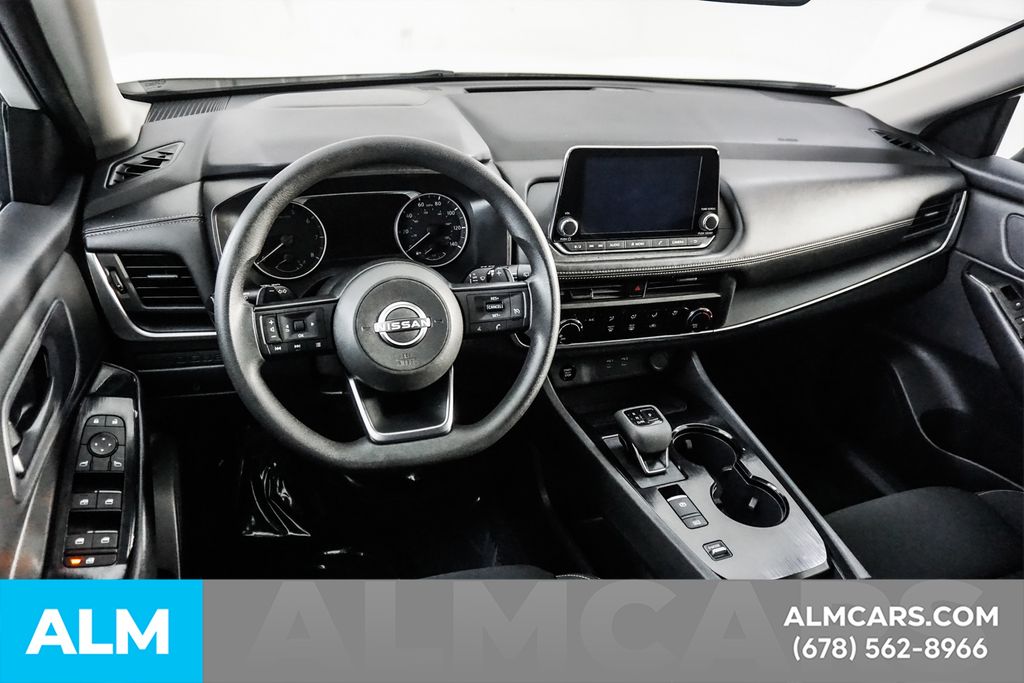 Used 2024 White Nissan S image 23