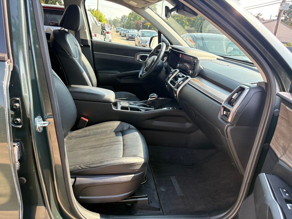2022 Kia Sorento S
