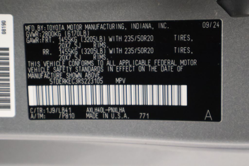 Thumbnail: 2024 Toyota Sienna - 17