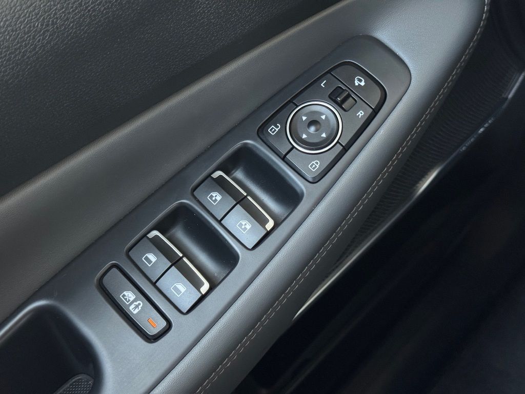 2023 Hyundai Santa Fe Limited Silver at Community Toyota