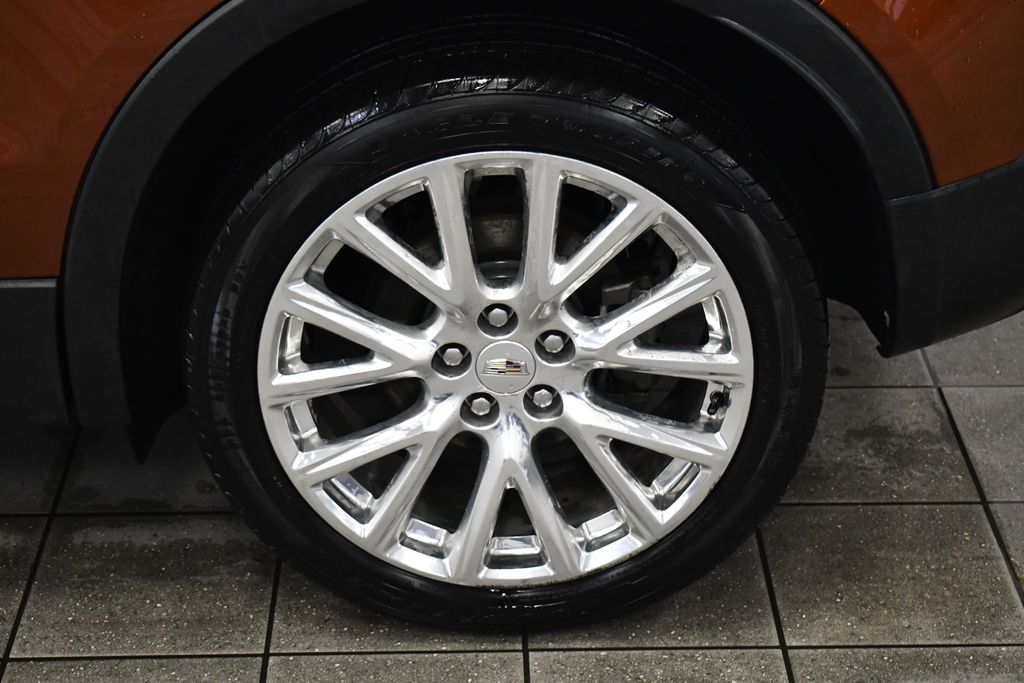 Thumbnail: 2019 Cadillac XT4 - 14