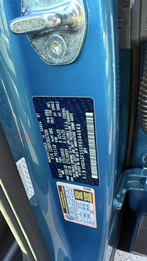 View vehicle photo 6