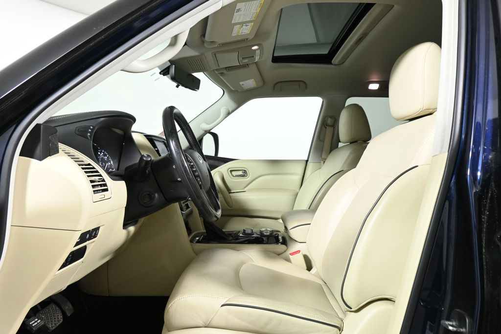 2021 INFINITI QX80 Luxe 3