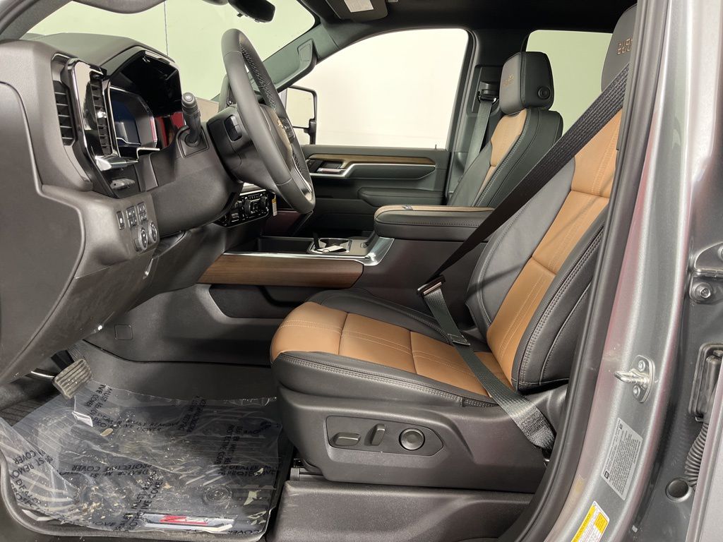 2025 Chevrolet Silverado 2500 High Country 23