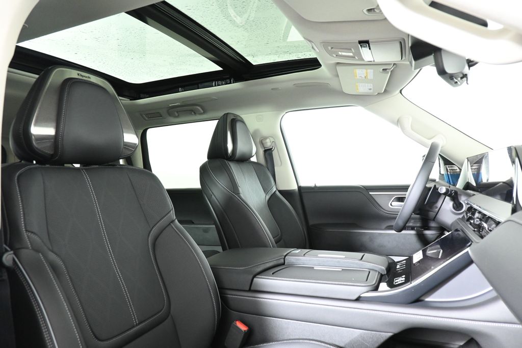 2025 INFINITI QX80 Sensory 21