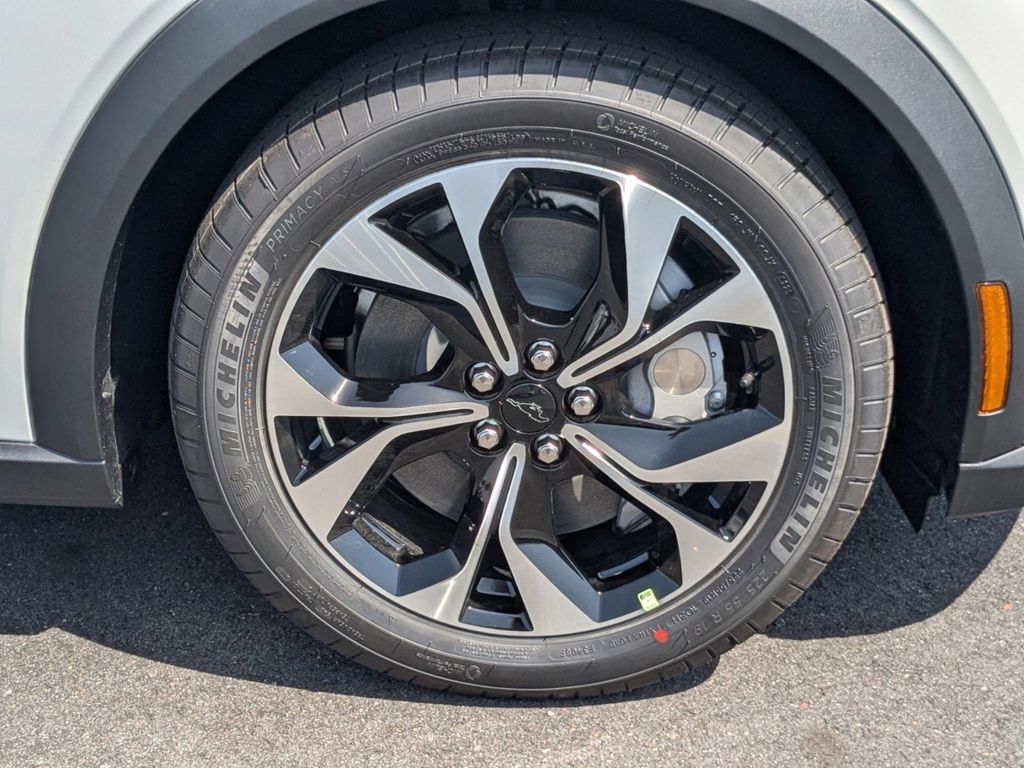 2025 Ford Mustang Mach-E Select