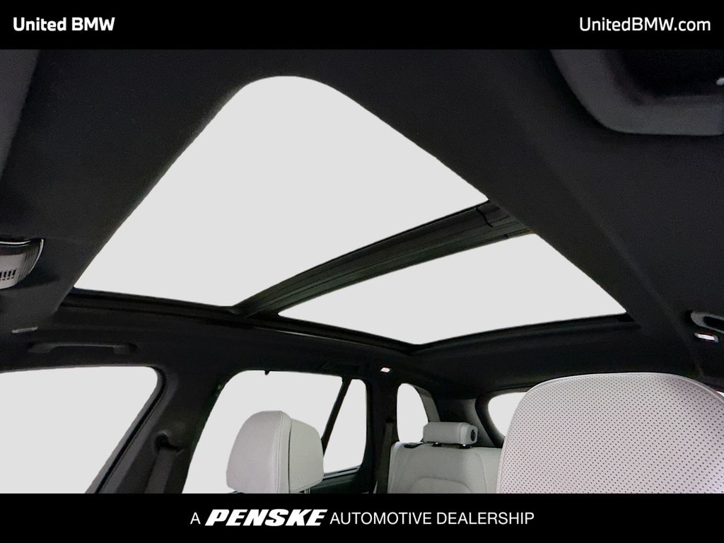 Thumbnail: 2026 BMW X5 - 12