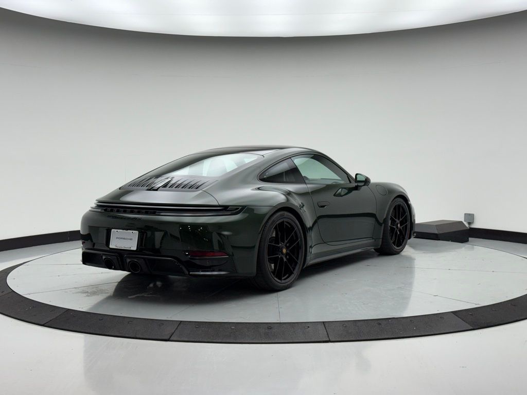 Thumbnail: 2026 Porsche 911 - 10