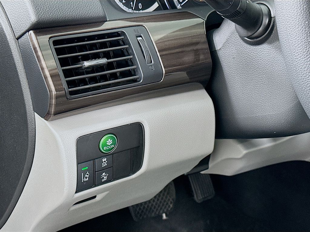 Thumbnail: 2016 Honda Accord - 10