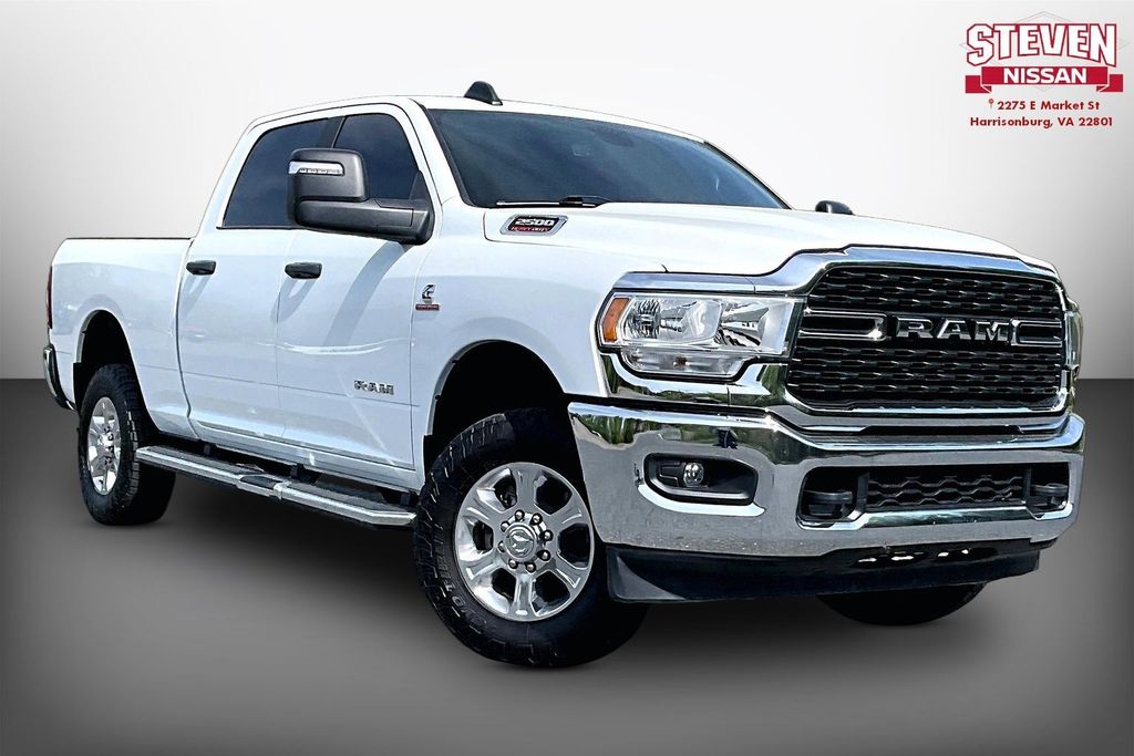 Bright White Clearcoat 2024 RAM 2500 Big Horn Crew Cab 4WD Pickup Truck Four-Wheel Drive 6-Speed Automatic