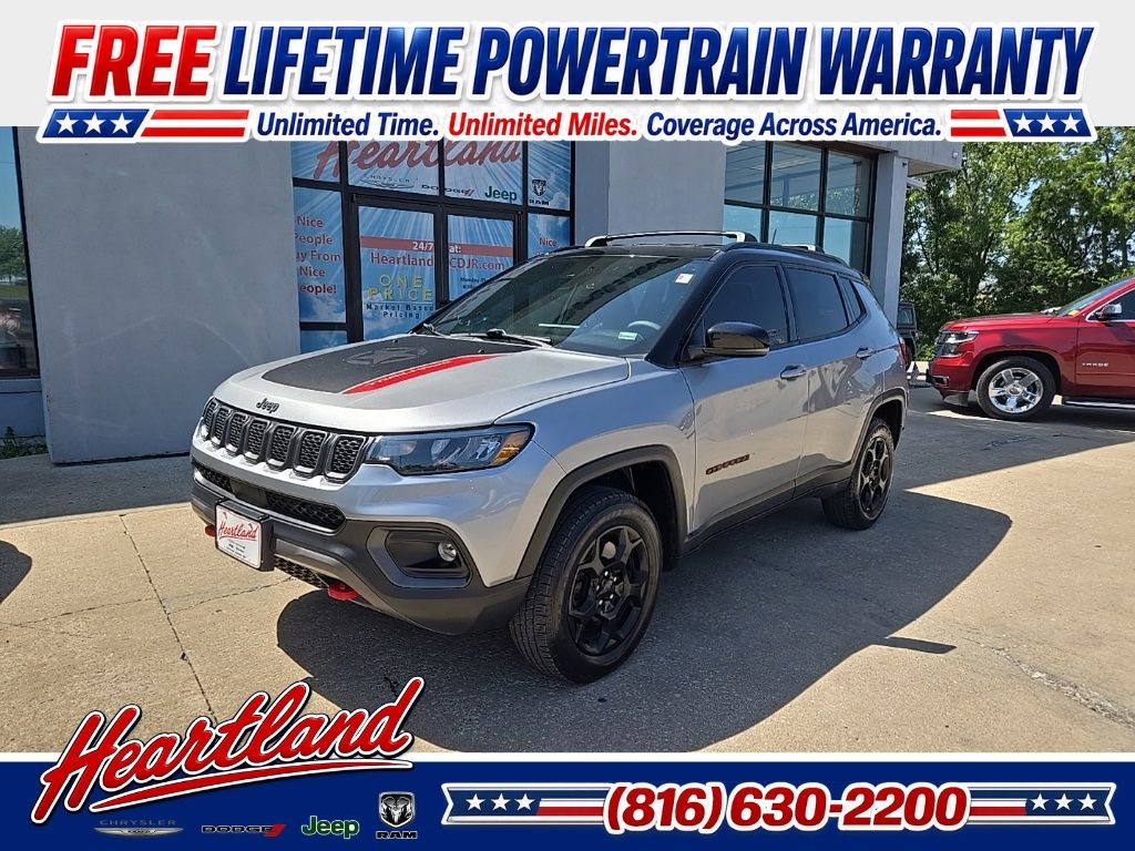 Billet Silver Metallic Clearcoat 2023 Jeep Compass SUV / Crossover Four-Wheel Drive 8-Speed Automatic