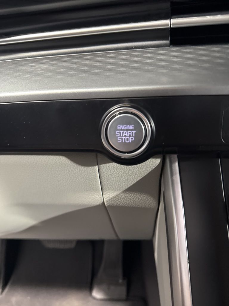 Used Car 2022 Kia Carnival  Lx For Sale Under $30,000 In San Juan, Puerto Rico