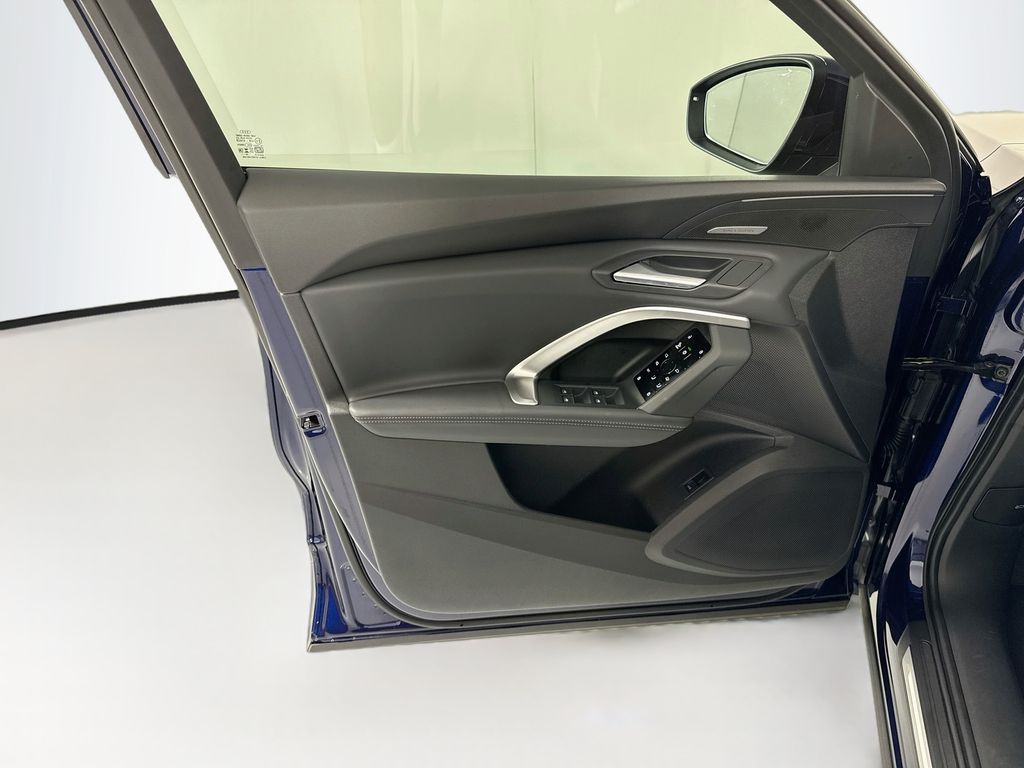 Thumbnail: 2026 Audi Q5 - 24