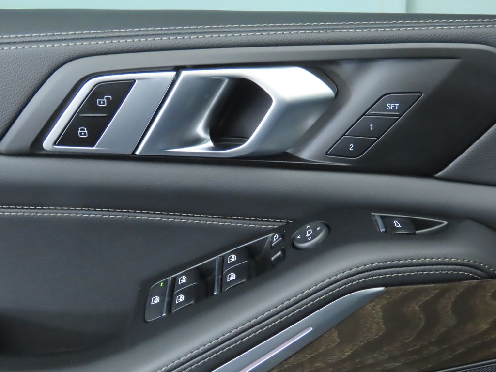 Thumbnail: 2023 BMW X5 - 24