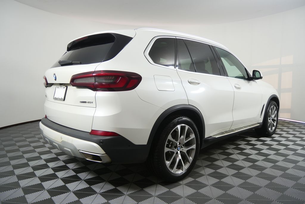 Thumbnail: 2023 BMW X5 - 3