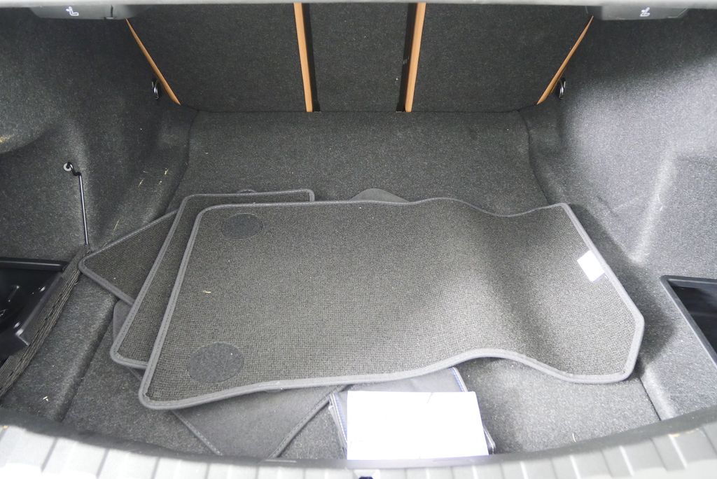 Thumbnail: 2025 BMW 3 Series - 17