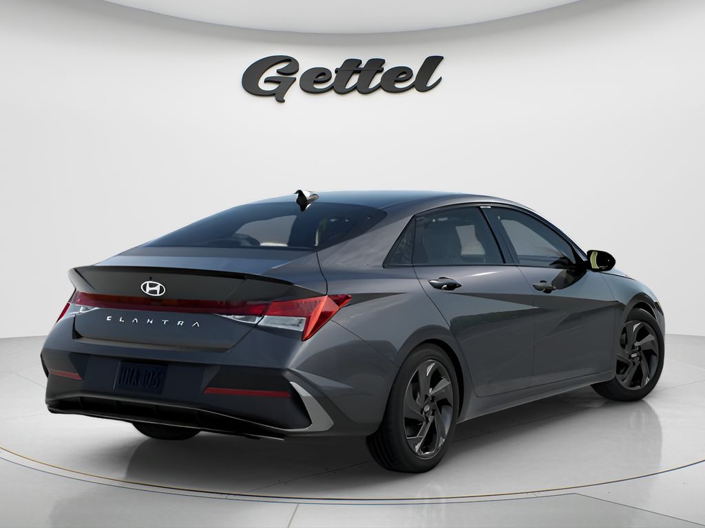 Used 2026 Gray Hyundai SEL Sport image 4