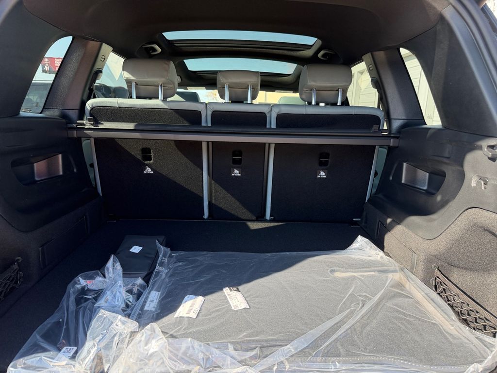 new 2026 Mercedes-Benz GLB car