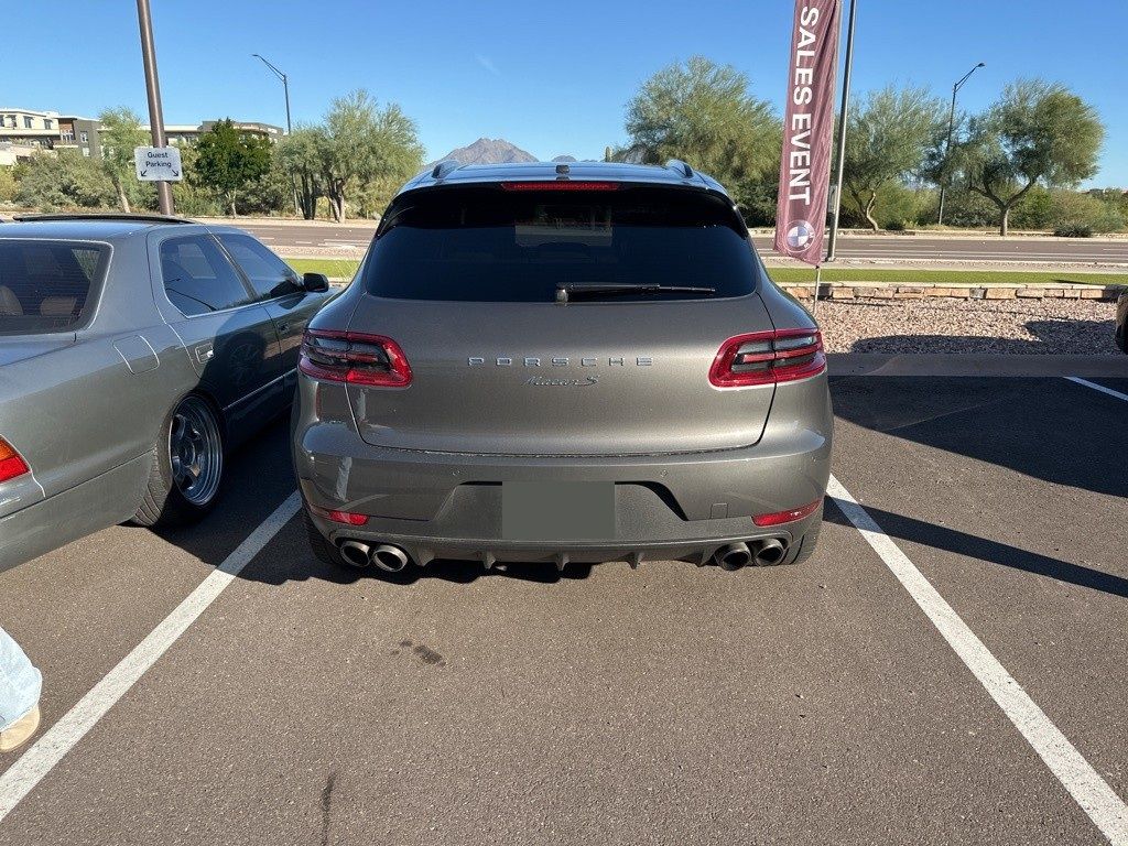 Thumbnail: 2017 Porsche Macan - 5
