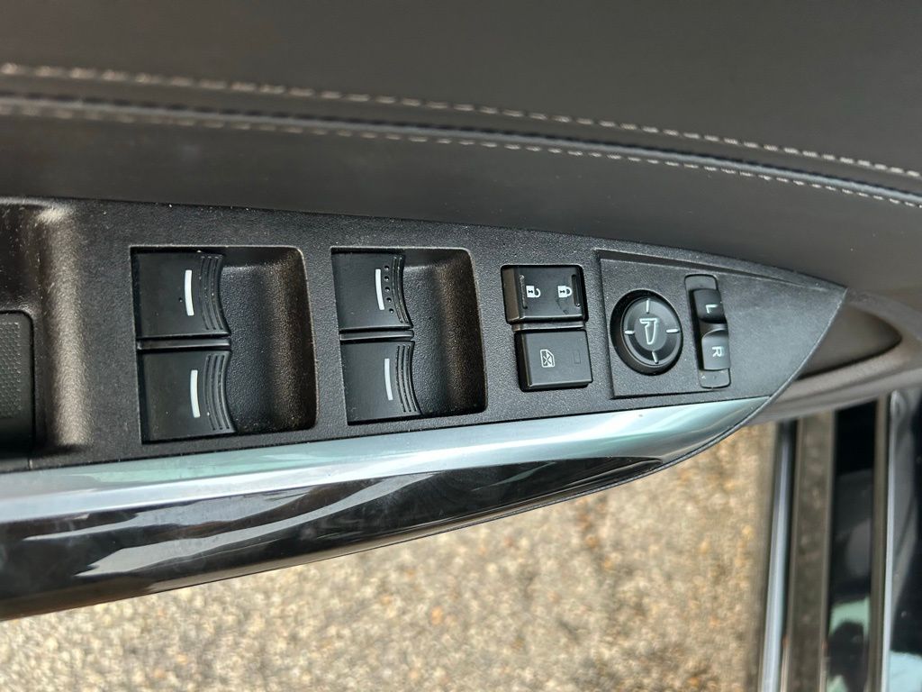 Thumbnail: 2019 Acura TLX - 17