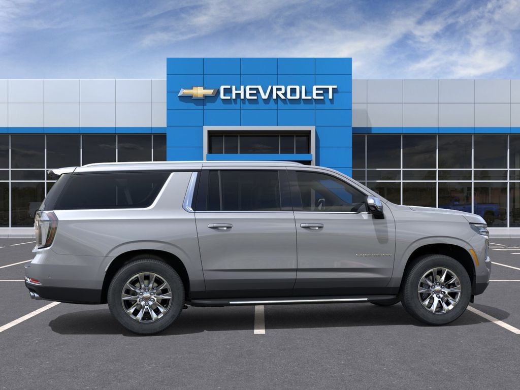 2026 Chevrolet Suburban — photo 5