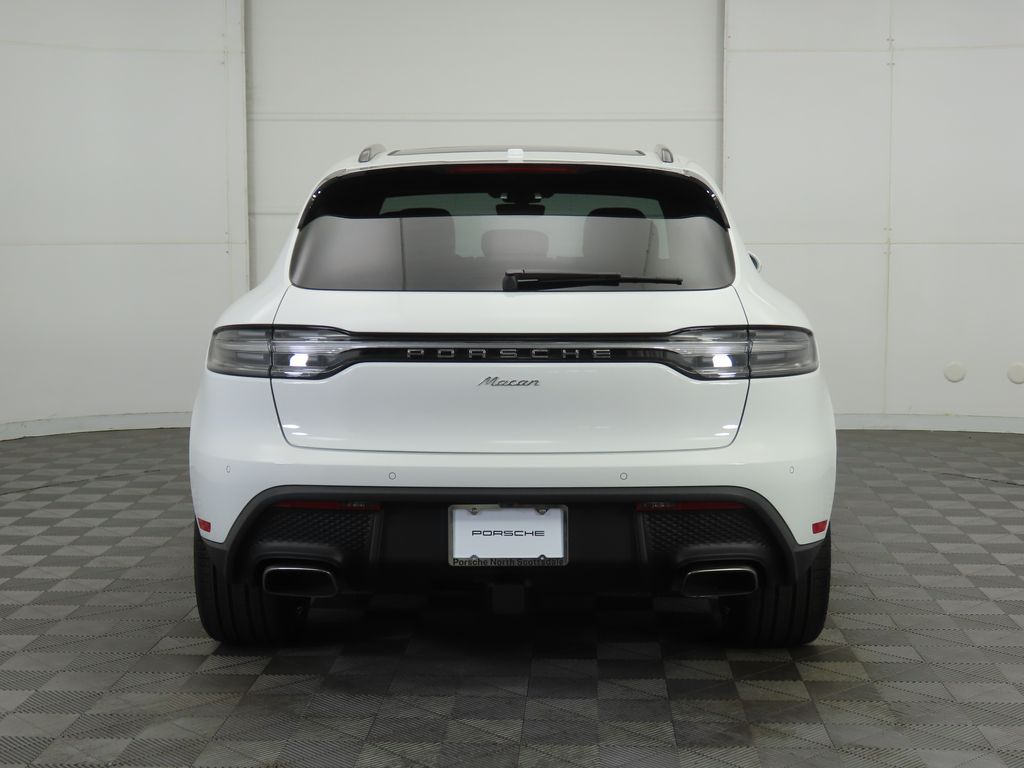 Thumbnail: 2025 Porsche Macan - 6