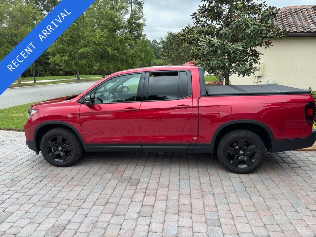 Radiant Red 2025 Honda Ridgeline Black Edition AWD Pickup Truck All-Wheel Drive 9-Speed Automatic