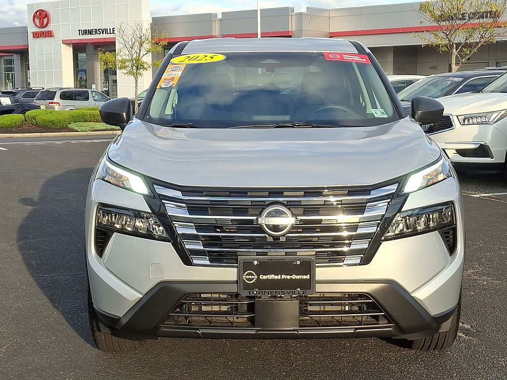 Thumbnail: 2025 Nissan Rogue - 3