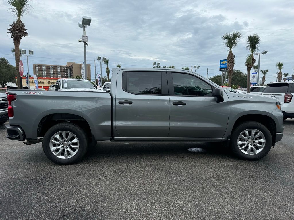 2024 Chevrolet Silverado 1500 Custom 9