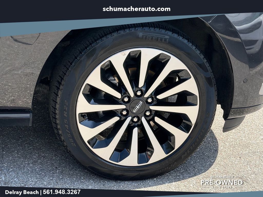 used 2022 Lincoln Navigator car, priced at $51,167