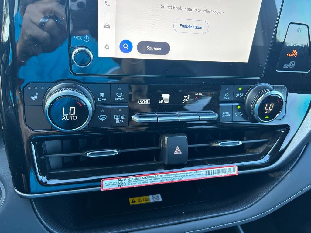 Thumbnail: 2025 Toyota Highlander - 26