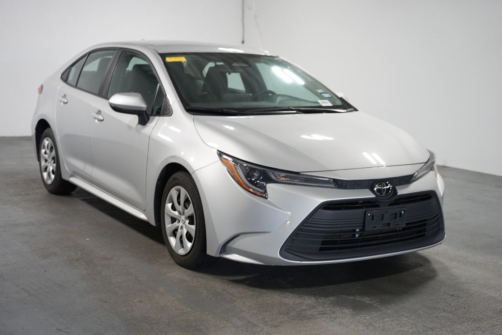 Thumbnail: 2023 Toyota Corolla - 3