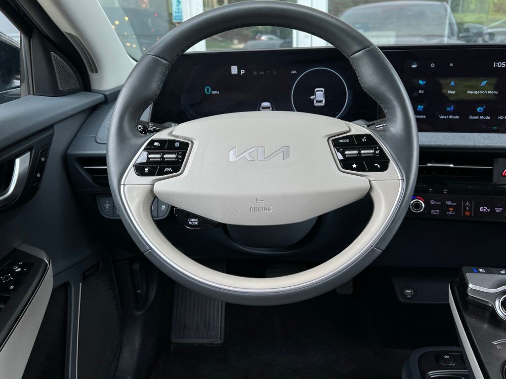 2022 Kia EV6 Wind photo