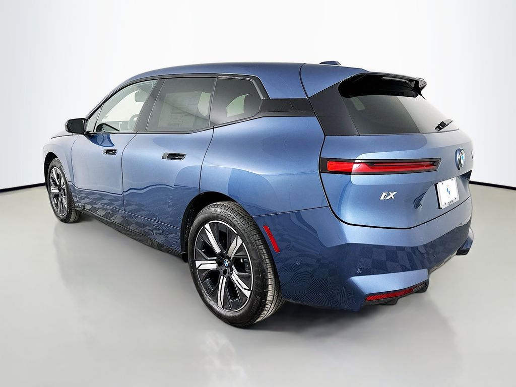 Thumbnail: 2026 BMW iX - 7