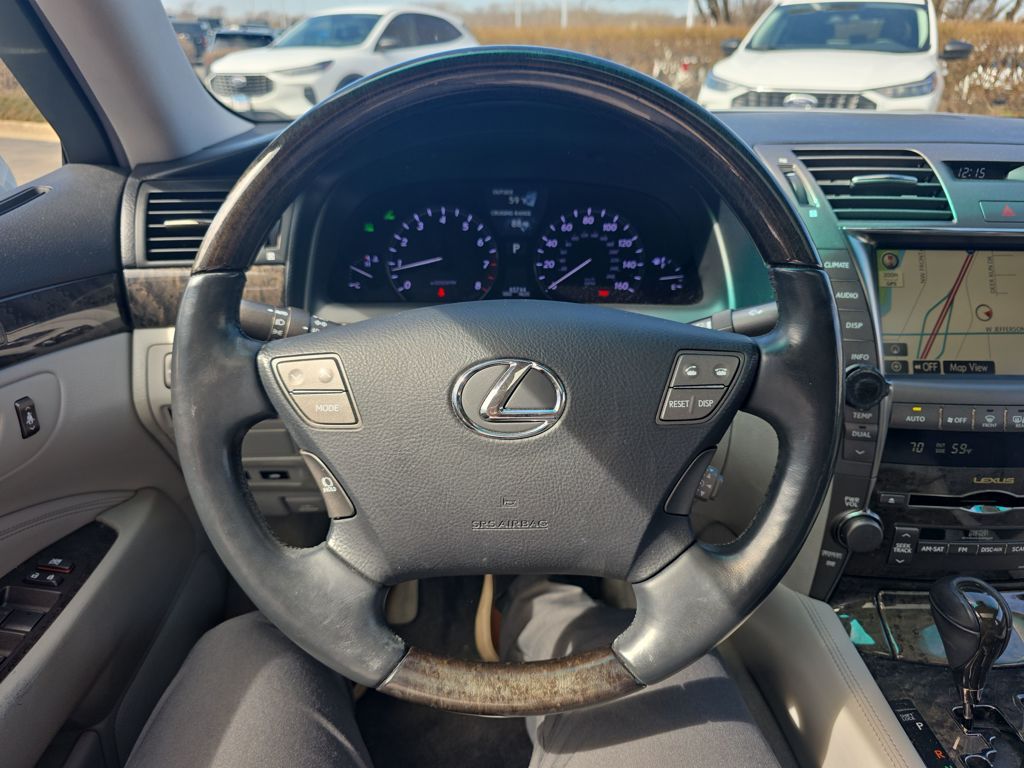 Used 2009  Lexus 460 image 29