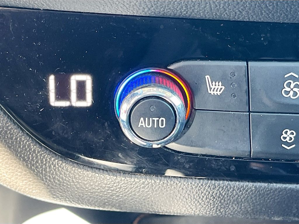 Used 2021 Black Buick Essence image 20