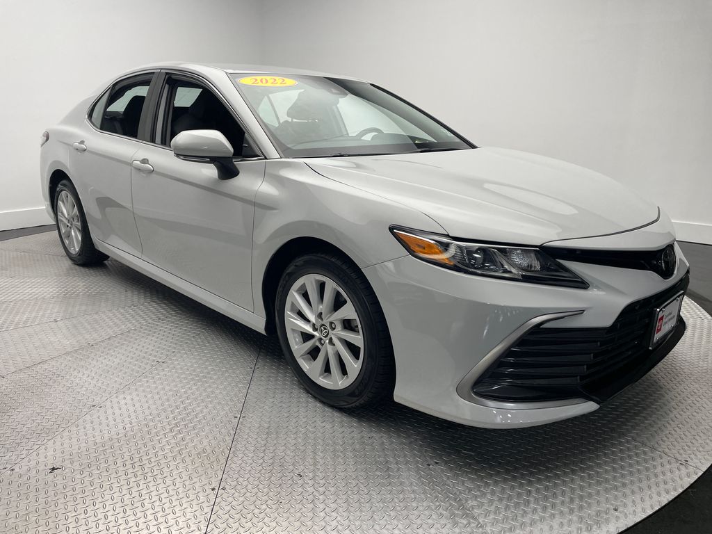 Thumbnail: 2022 Toyota Camry - 3