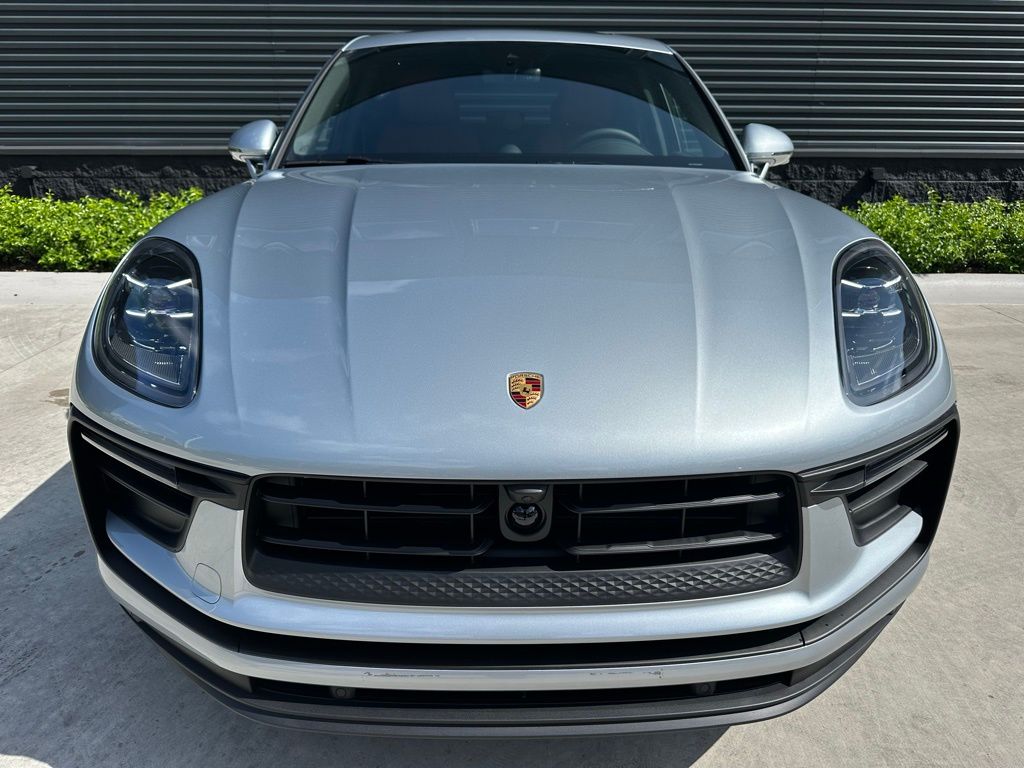 2025 Porsche Macan  7
