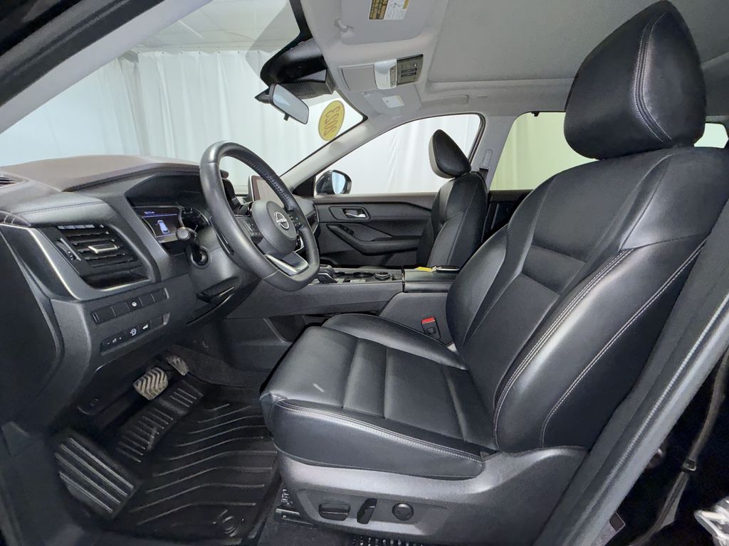 Used 2023 Nissan Rogue SUV