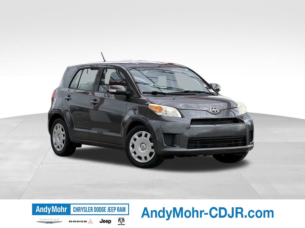Magnetic Gray Metallic 2010 Scion xD Base Hatchback Front-Wheel Drive 4-Speed Automatic Overdrive