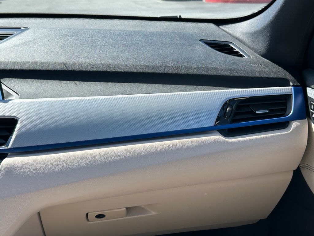 Thumbnail: 2019 BMW X1 - 25
