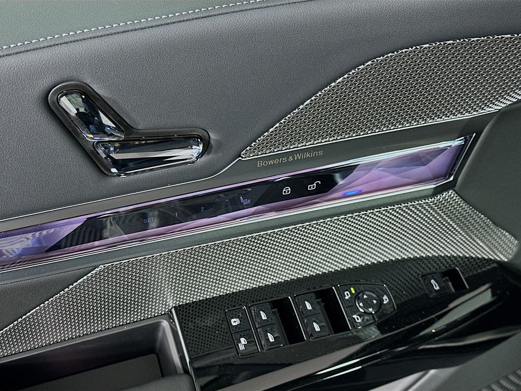 Thumbnail: 2025 BMW i7 - 20